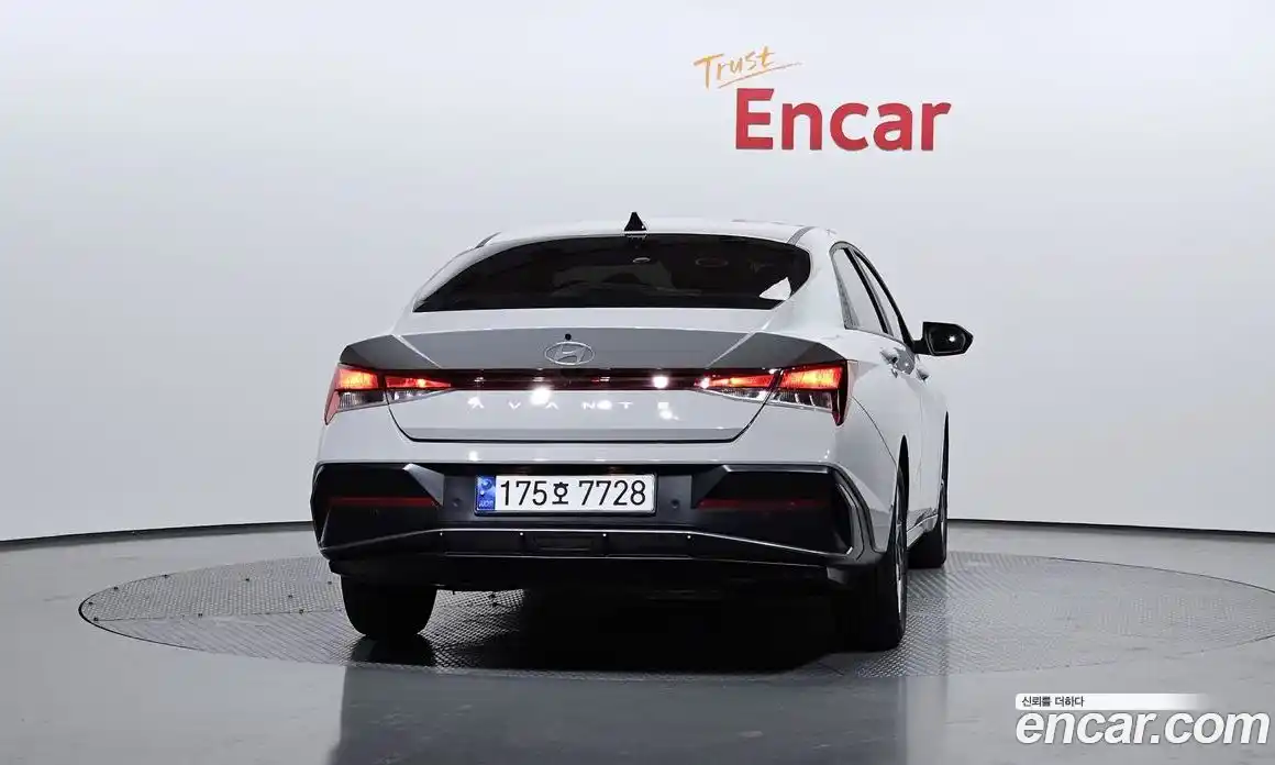 Hyundai Avante 2024 1.6 Автомат в Москве № 583493, фото 4