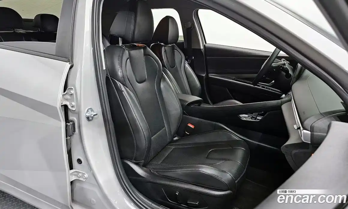 Hyundai Avante 2024 1.6 Автомат в Москве № 583493, фото 10