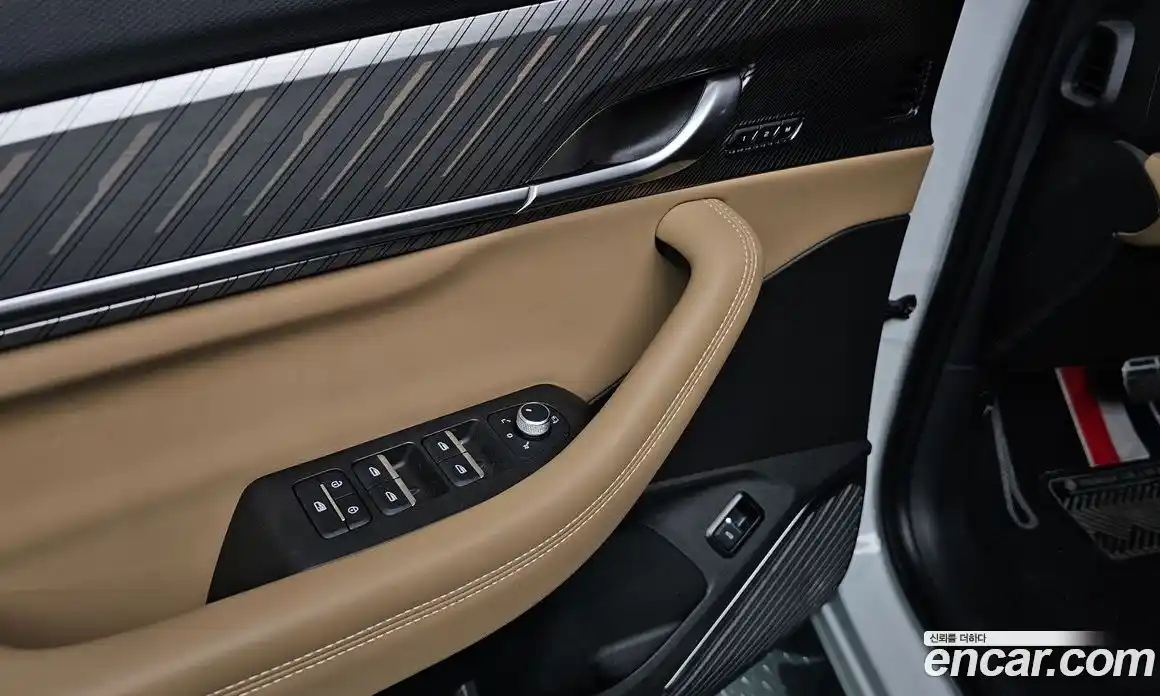 Renault Grand Koleos 2025 1.5 Автомат в Москве № 583635, фото 18