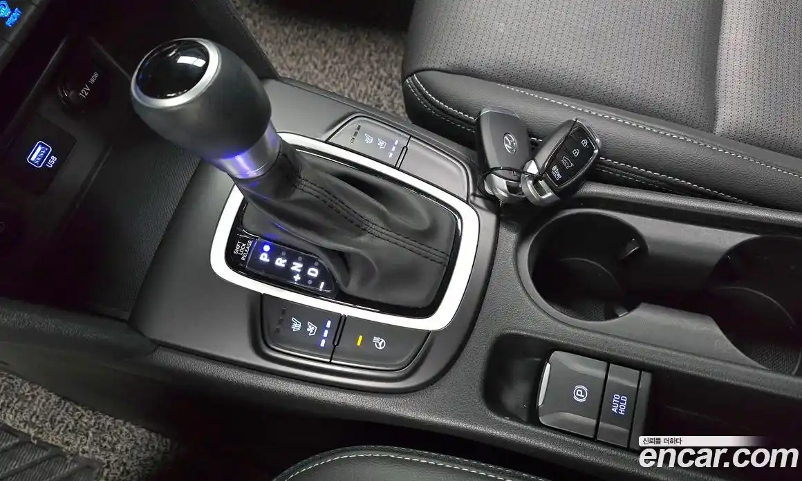 Hyundai Kona 2020 1.6 Автомат в Москве № 583675, фото 9