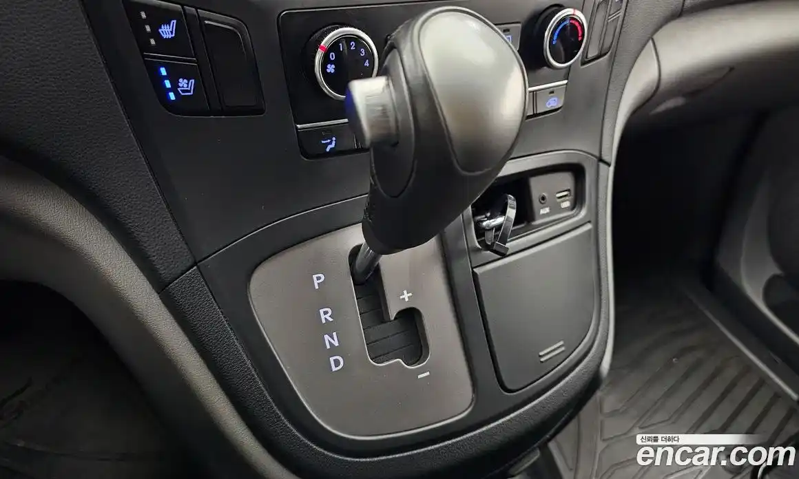 Hyundai Starex 2021 2.5 Автомат в Москве № 583712, фото 9