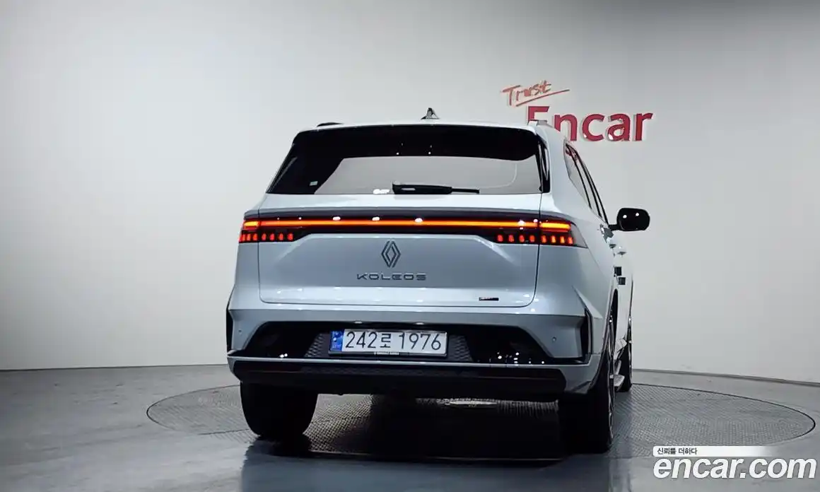 Renault Grand Koleos 2025 1.5 Автомат в Москве № 584370, фото 3