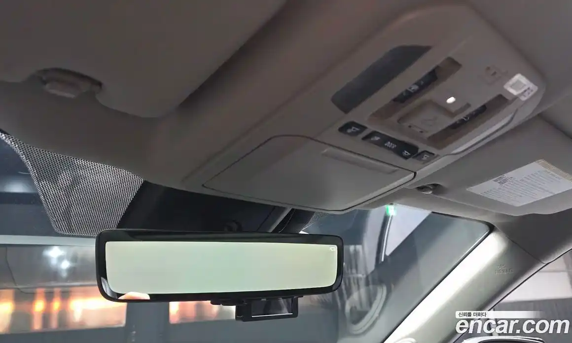 Toyota Highlander 2025 2.5 Автомат в Москве № 584554, фото 17