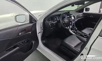 Honda Accord 2017 2.4 Автомат в Москве № 584612, миниатюра 11