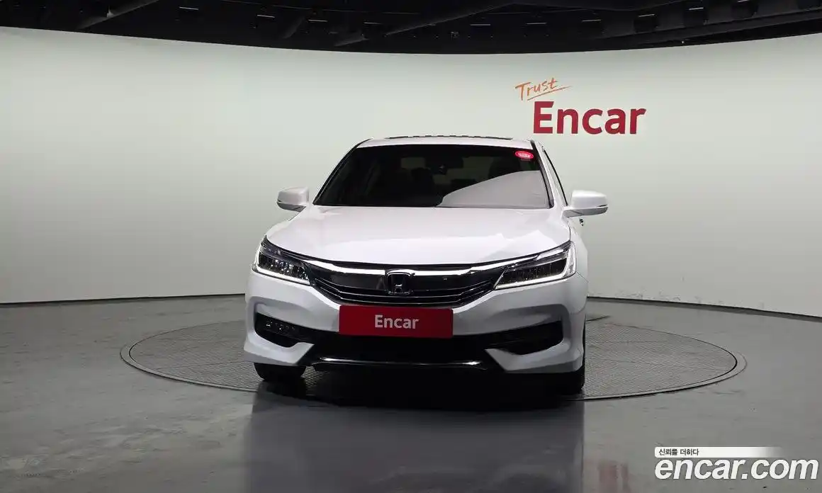 Honda Accord 2017 2.4 Автомат в Москве № 584612, фото 3