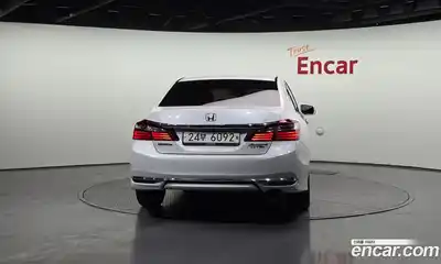 Honda Accord 2017 2.4 Автомат в Москве № 584612, миниатюра 4