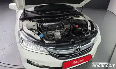 Honda Accord 2017 2.4 Автомат в Москве № 584612, миниатюра 6