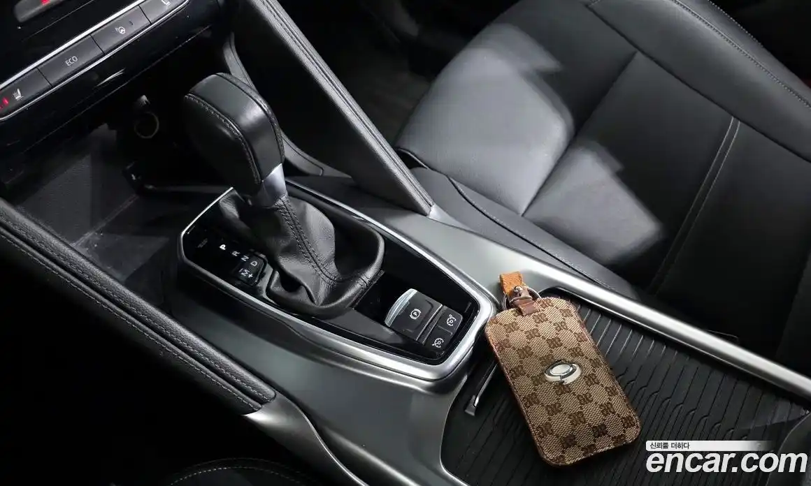 Renault QM6 2020 2.0 Автомат в Москве № 584632, фото 9