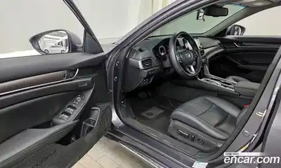 Honda Accord 2019 2.0 Автомат в Москве № 584633, миниатюра 10
