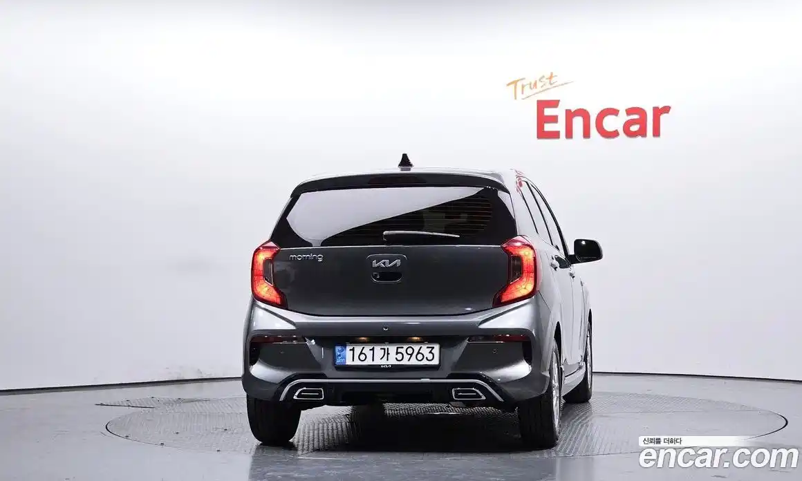 Kia Morning 2023 1.0 Автомат в Москве № 585903, фото 3