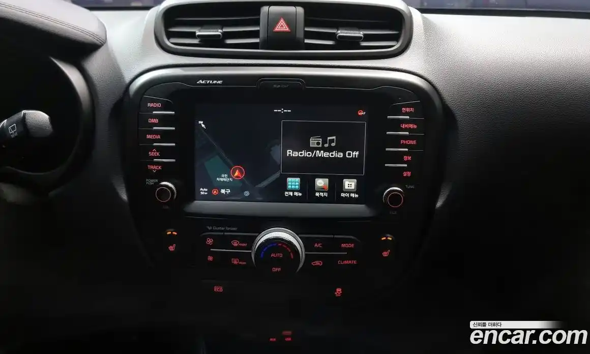 Kia Soul 2016 1.6 Автомат в Москве № 585931, фото 15