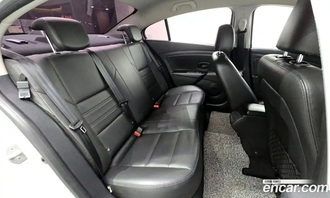 Renault SM3 2018 1.6 Автомат в Москве № 585961, фото 12