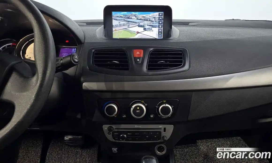 Renault SM3 2018 1.6 Автомат в Москве № 585961, фото 14