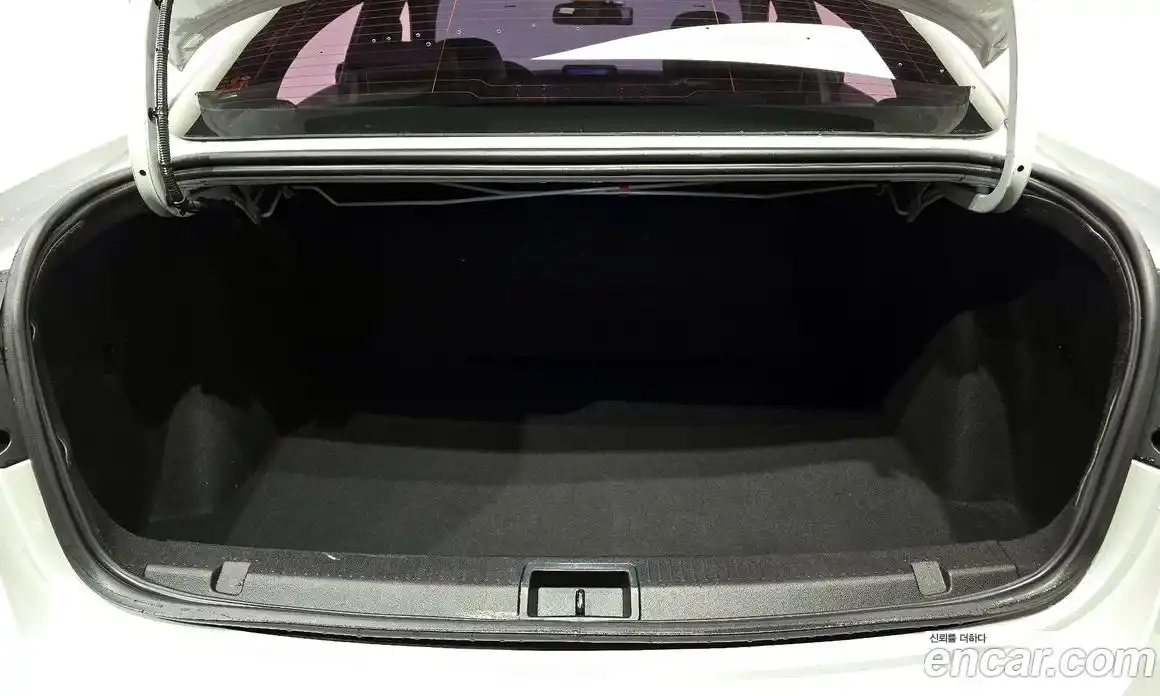 Renault SM3 2018 1.6 Автомат в Москве № 585961, фото 20