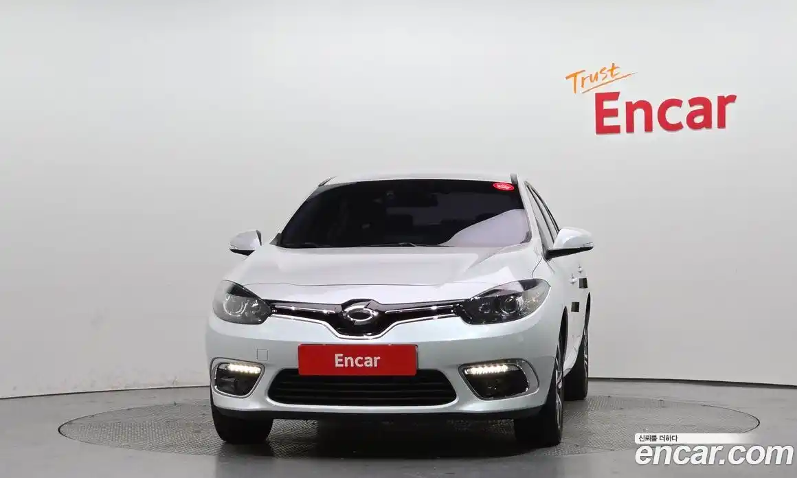 Renault SM3 2018 1.6 Автомат в Москве № 585961, фото 3