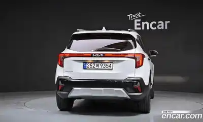 Kia Seltos 2023 1.6 Автомат в Москве № 586440, миниатюра 4