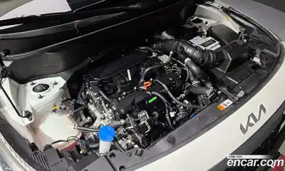 Kia Seltos 2023 1.6 Автомат в Москве № 586440, миниатюра 6