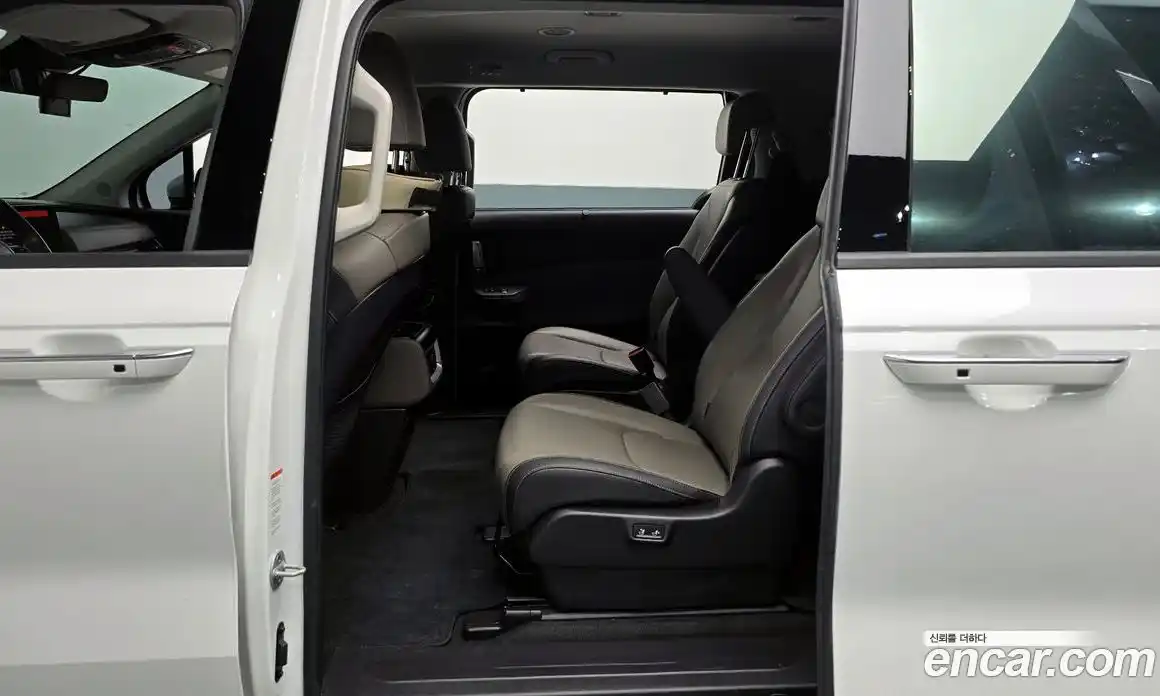 Kia Canival 2024 2.2 Автомат в Москве № 586615, фото 12