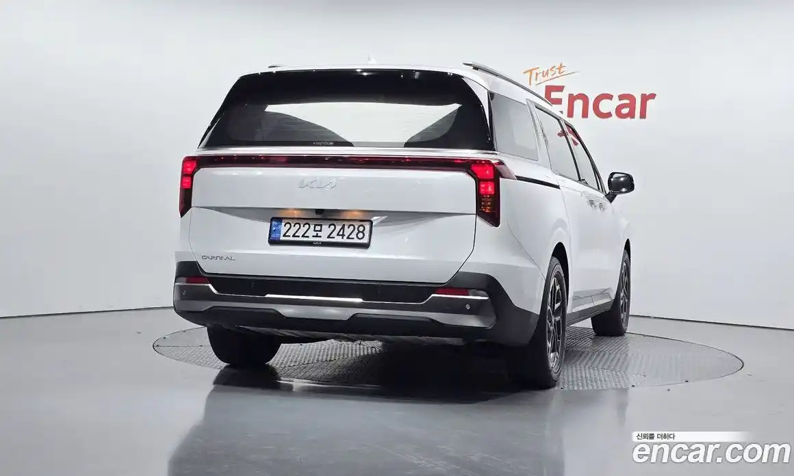 Kia Canival 2024 2.2 Автомат в Москве № 586615, фото 4