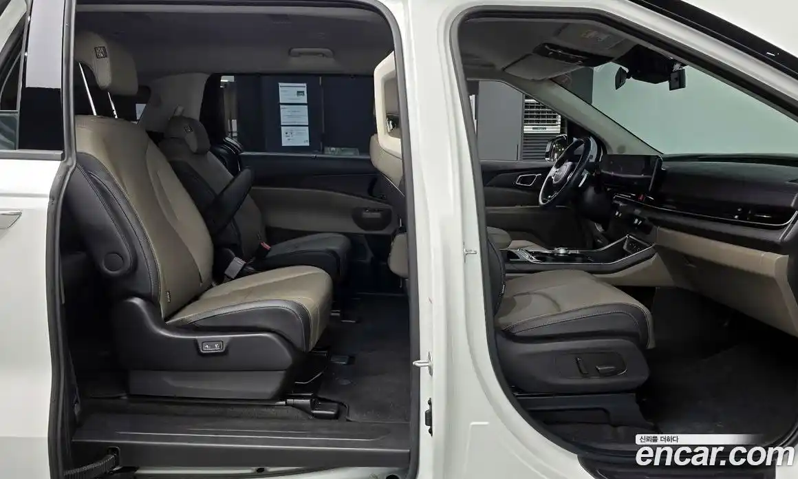 Kia Canival 2024 2.2 Автомат в Москве № 586615, фото 10