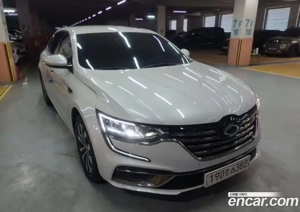 Renault SM6 2022 1.3 Автомат в Москве № 586796, фото 8