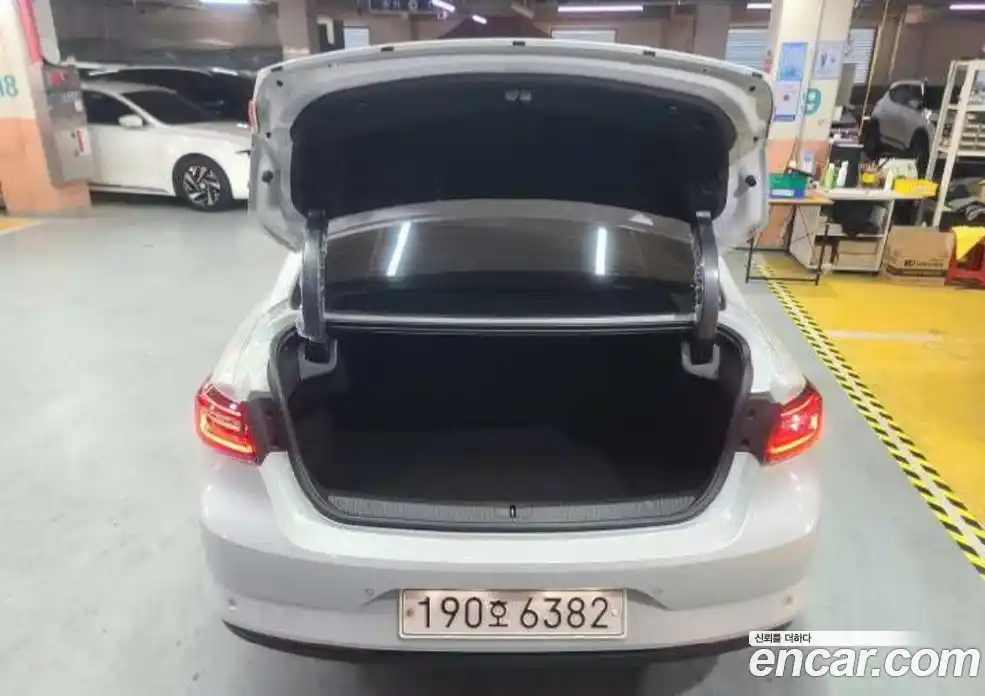 Renault SM6 2022 1.3 Автомат в Москве № 586796, фото 9