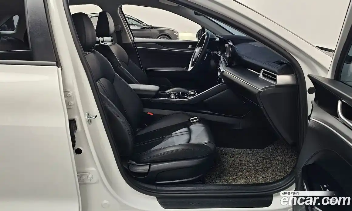 Kia K5 2022 2.0 Автомат в Москве № 587085, фото 11