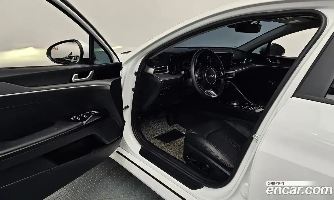 Kia K5 2022 2.0 Автомат в Москве № 587085, фото 10