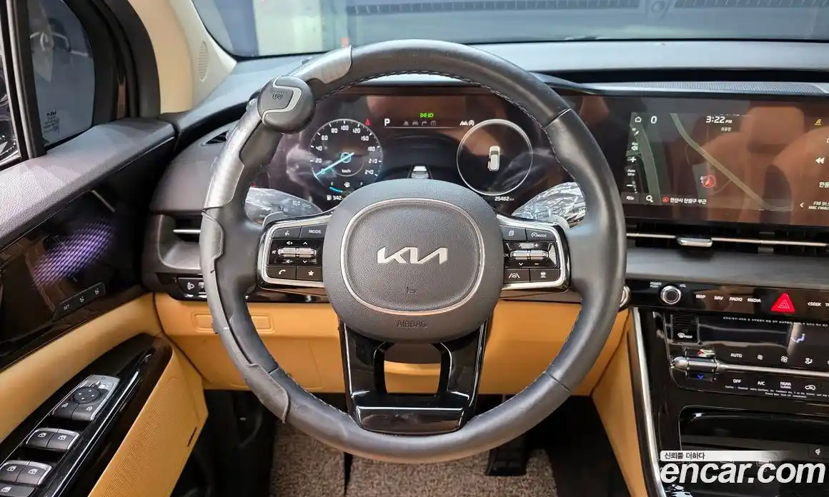 Kia Canival 2022 2.2 Автомат в Москве № 587097, фото 13