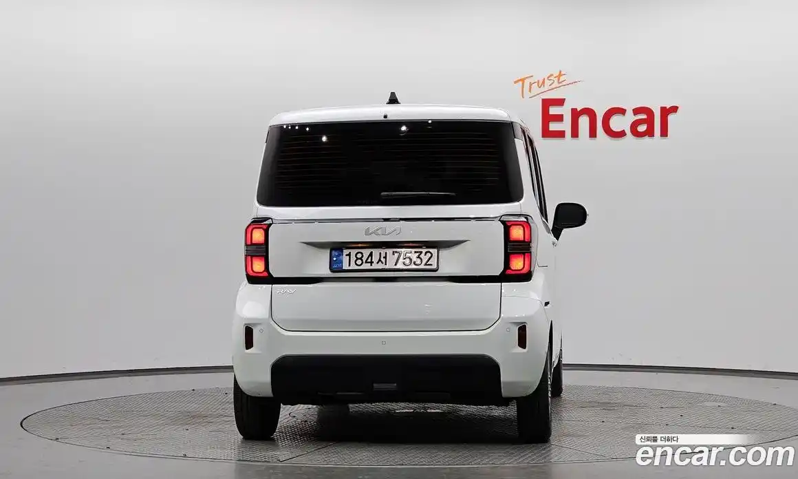 Kia Ray 2024 1.0 Автомат в Москве № 587135, фото 3