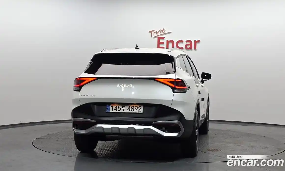 Kia Sportage 2022 1.6 Автомат в Москве № 587494, фото 3