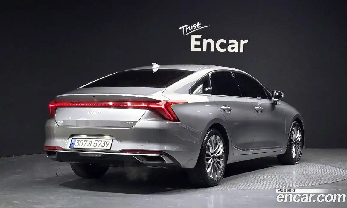 Kia K8 2023 3.5 Автомат в Москве № 587578, фото 1