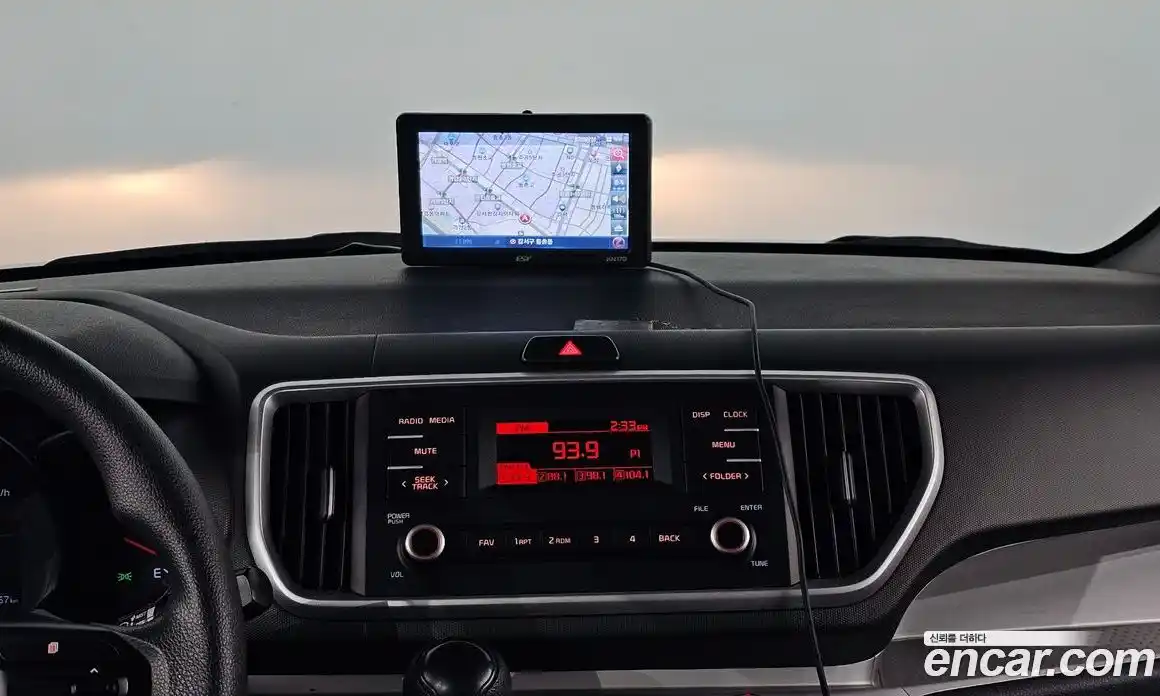 Kia Ray 2022 1.0 Автомат в Москве № 587675, фото 14