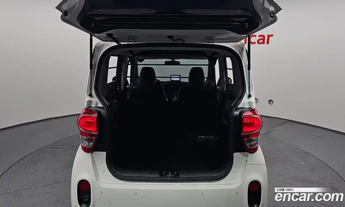 Kia Ray 2022 1.0 Автомат в Москве № 587675, фото 20