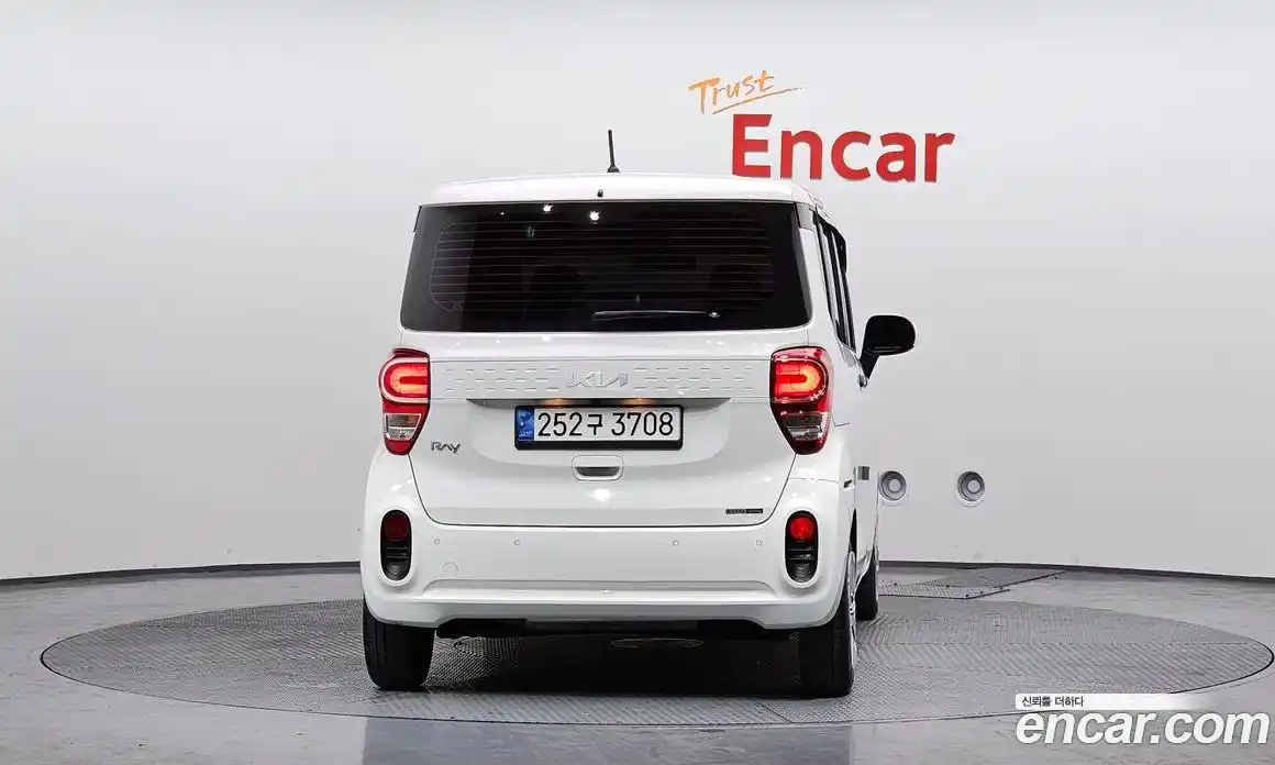 Kia Ray 2022 1.0 Автомат в Москве № 587675, фото 4