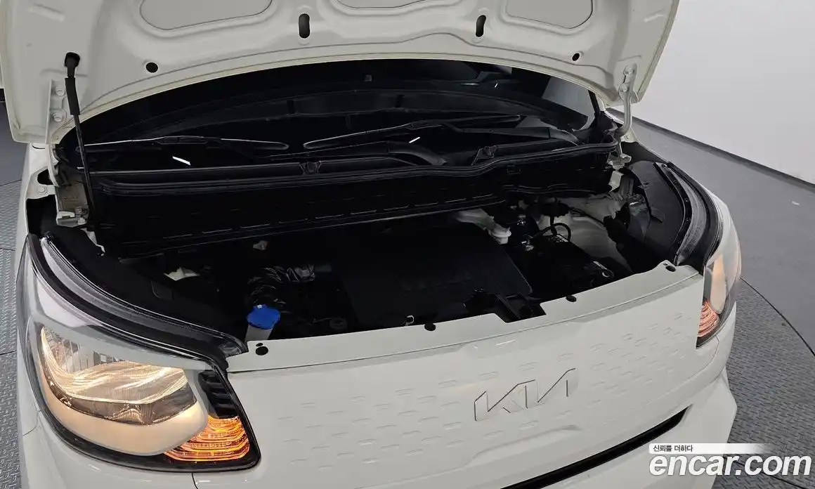 Kia Ray 2022 1.0 Автомат в Москве № 587675, фото 6