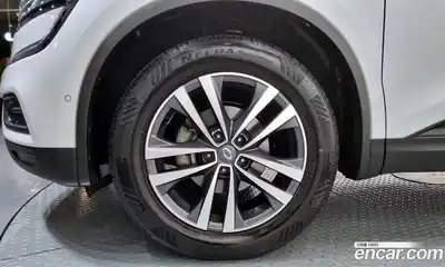 Renault QM6 2018 2.0 Автомат в Москве № 587910, миниатюра 5