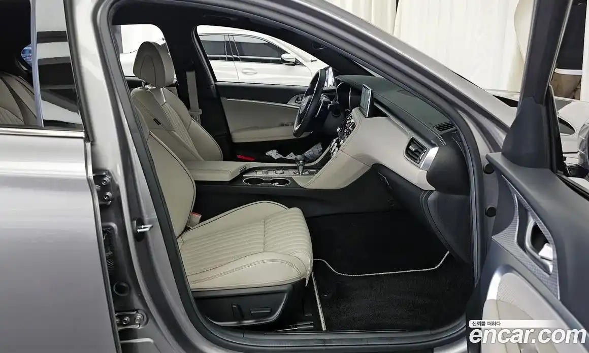 Genesis G70 2023 2.0 Автомат в Москве № 588131, фото 11