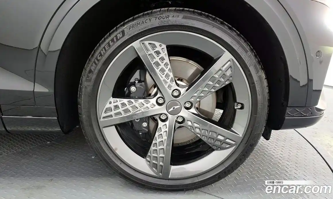 Genesis GV70 2023 2.5 Автомат в Москве № 588169, фото 5