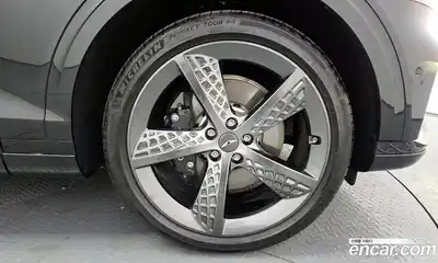 Genesis GV70 2023 2.5 Автомат в Москве № 588169, миниатюра 5