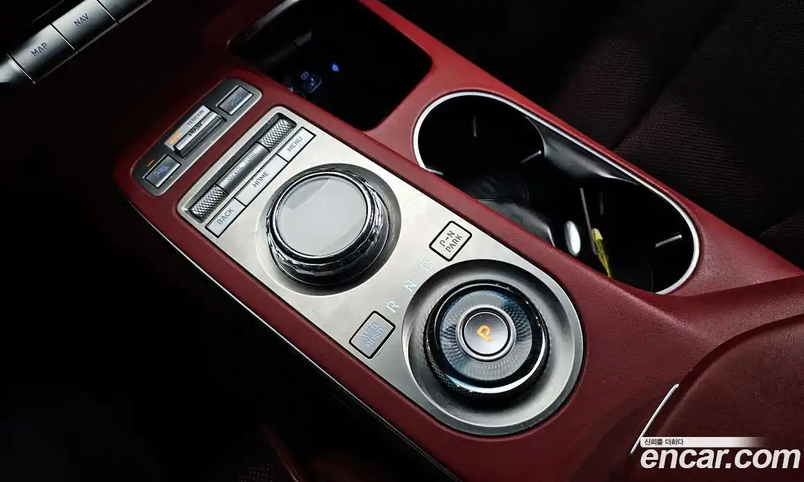 Genesis GV70 2021 2.2 Автомат в Москве № 588468, фото 9