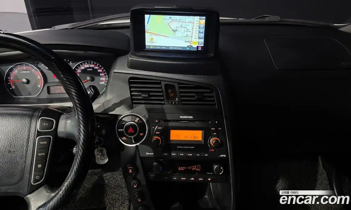 SsangYong Korando 2015 2.0 Автомат в Москве № 589426, фото 17