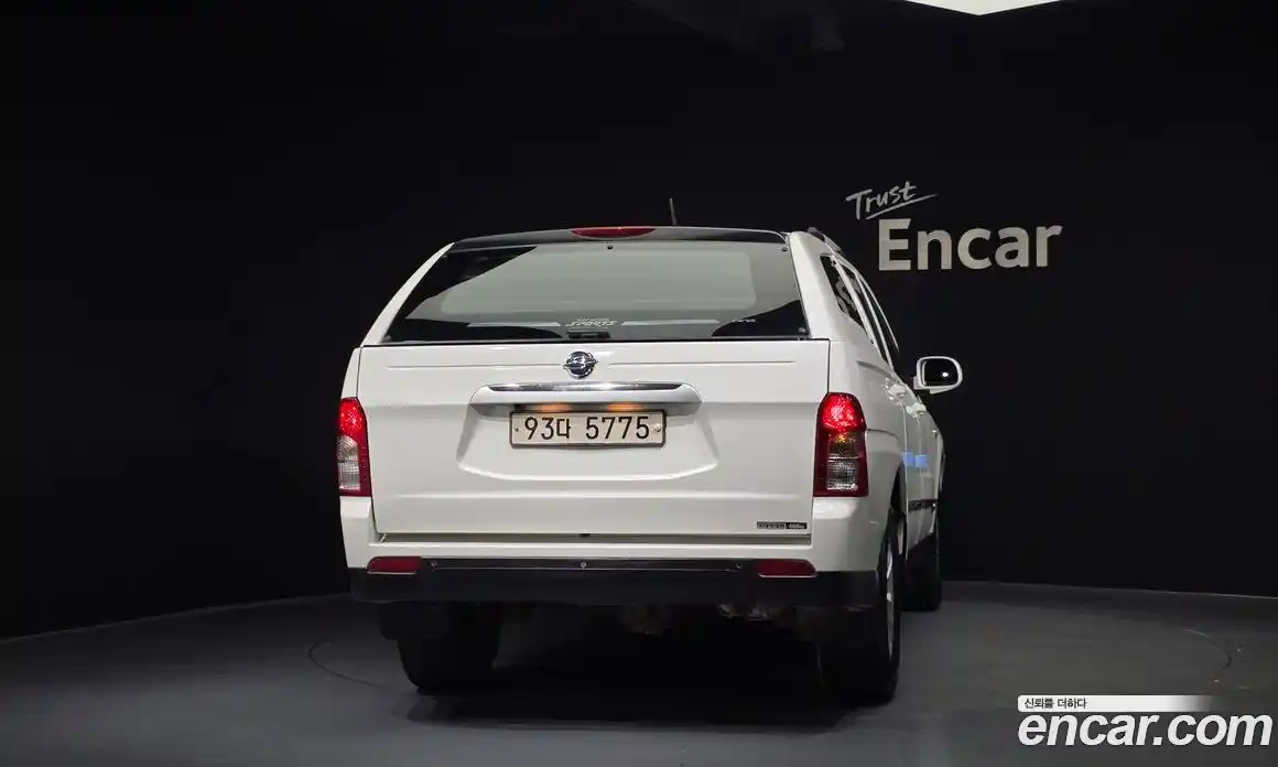 SsangYong Korando 2015 2.0 Автомат в Москве № 589426, фото 4