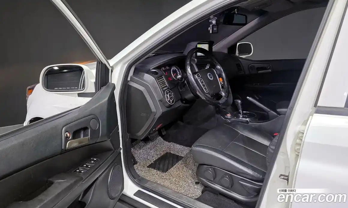 SsangYong Korando 2015 2.0 Автомат в Москве № 589426, фото 10