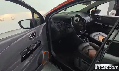 Renault QM3 2016 1.5 Автомат в Москве № 590195, миниатюра 11