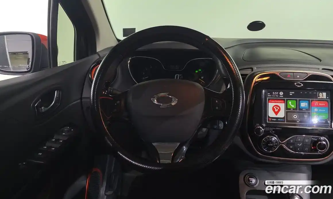 Renault QM3 2016 1.5 Автомат в Москве № 590195, фото 13