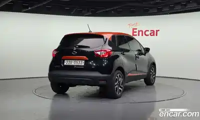 Renault QM3 2016 1.5 Автомат в Москве № 590195, миниатюра 2