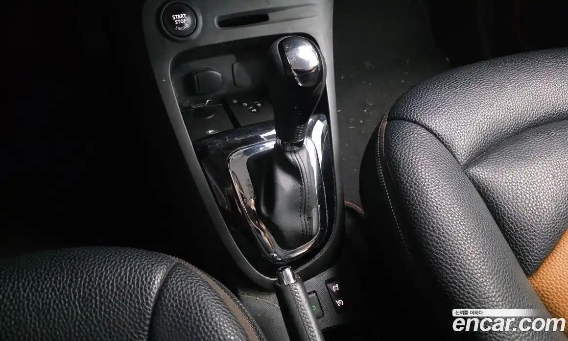 Renault QM3 2016 1.5 Автомат в Москве № 590195, фото 9