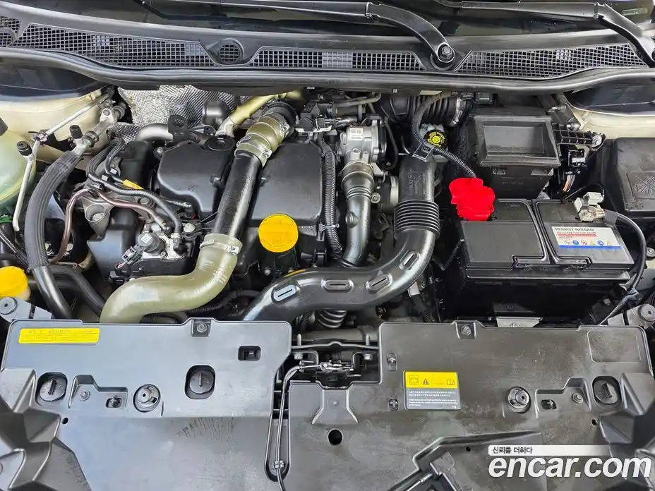 Renault QM3 2015 1.5 Автомат в Москве № 590389, фото 16