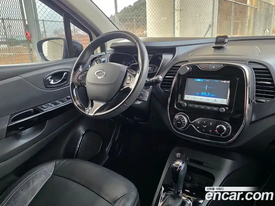 Renault QM3 2015 1.5 Автомат в Москве № 590389, фото 8